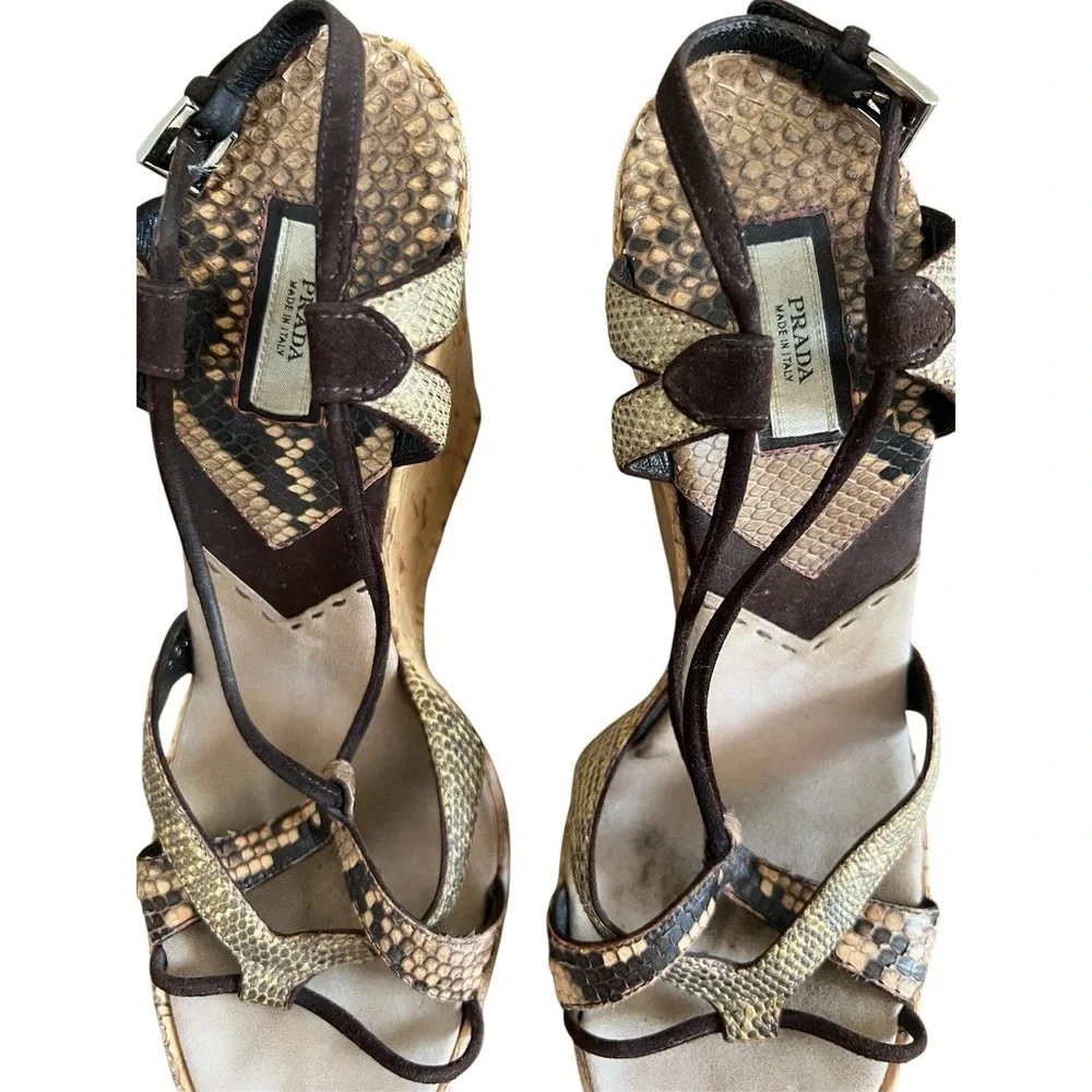 Prada Y2K Snake Print Strappy Sandals Cork Wedge Sz 38.5 Boho Contemporary